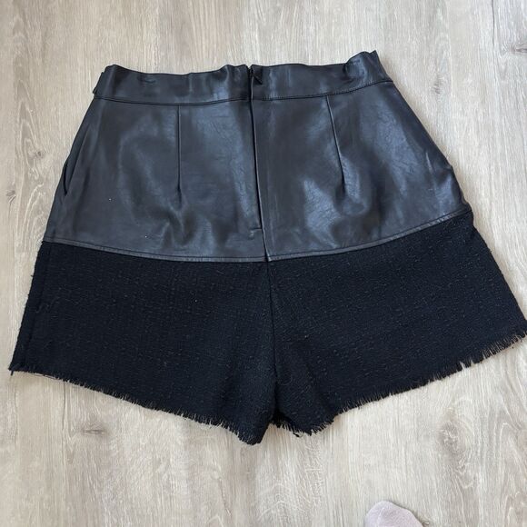 DO+BE Faux Leather Belted Black Tweed Shorts L High Waist Fringe Hem Biker Chic - Picture 4 of 9
